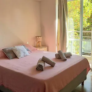 Hermoso Departamento Centrico Con Estacionamiento. Mendoza